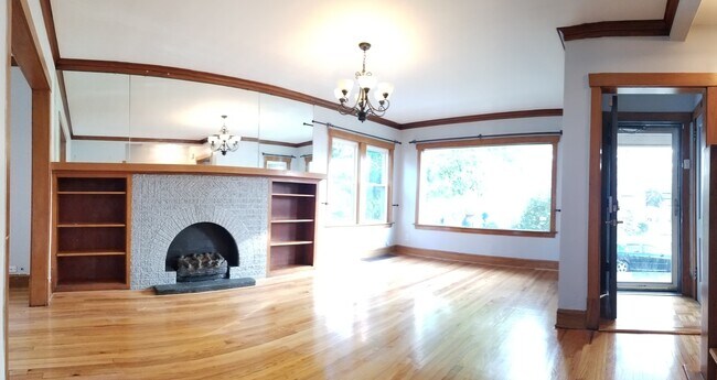 Building Photo - 1318 Grove Ave