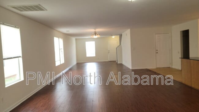 Building Photo - 122 Jesse Layne Dr