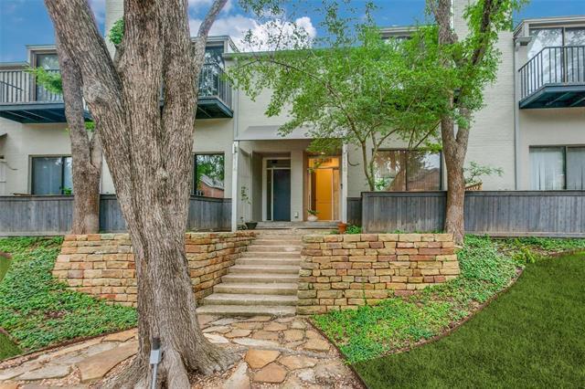 Foto principal - 5990 Lindenshire Ln