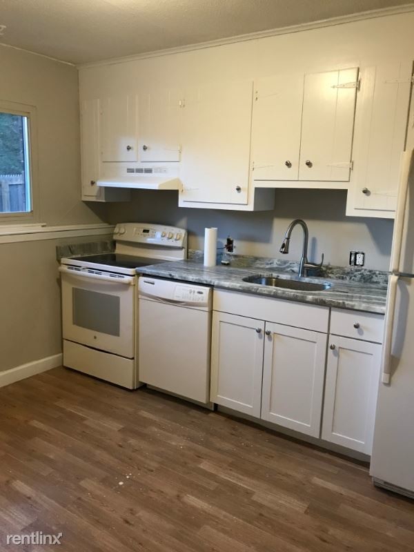 Primary Photo - 3 br, 1 bath Apartment - 818 Pine St