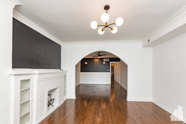Foto del edificio - 3319 W Belden Ave
