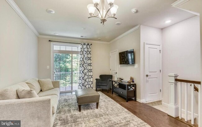 Building Photo - 23225 Milltown Knoll Square