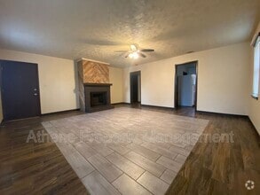 Building Photo - 1083 Kings Mill Run N