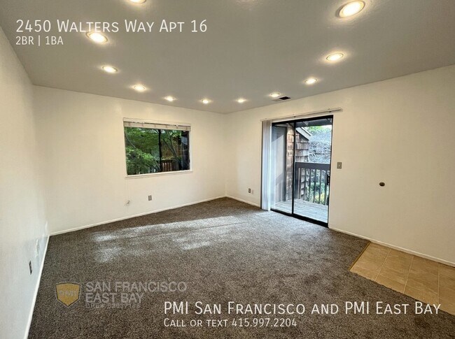 Foto del edificio - 2bd/1ba Quiet Top Unit with In-unit Washer...