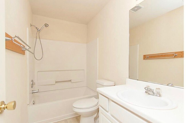 Building Photo - 11739 Chanteloup Dr