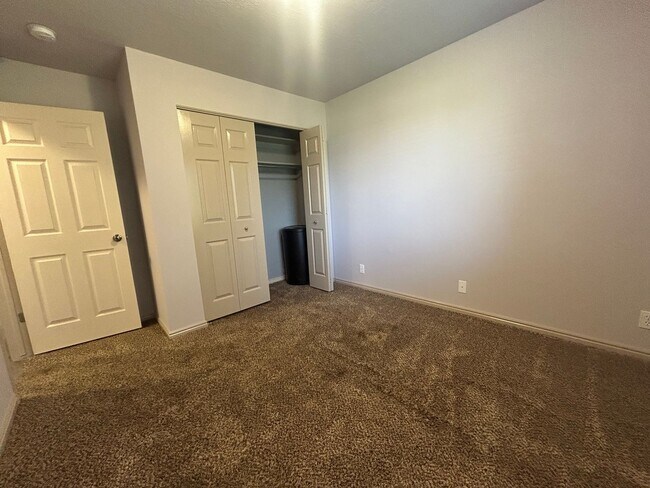 Foto del edificio - 2 Bedroom/1.5 Bathroom Condo in Washington Terrace