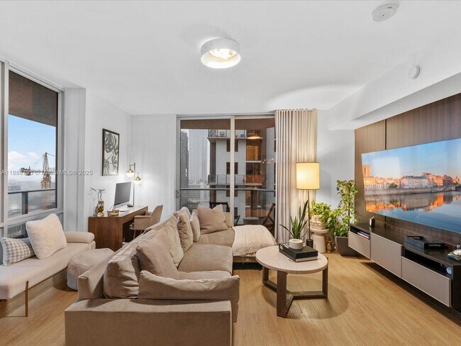 Foto del edificio - 1010 SW 2nd Ave