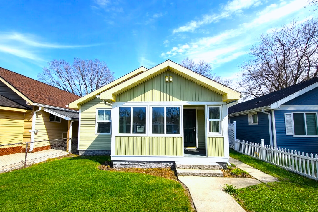 Photo - 2133 White Ave