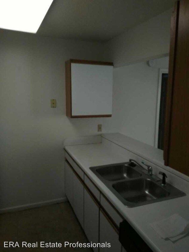 Building Photo - 5068 Gatehouse Way