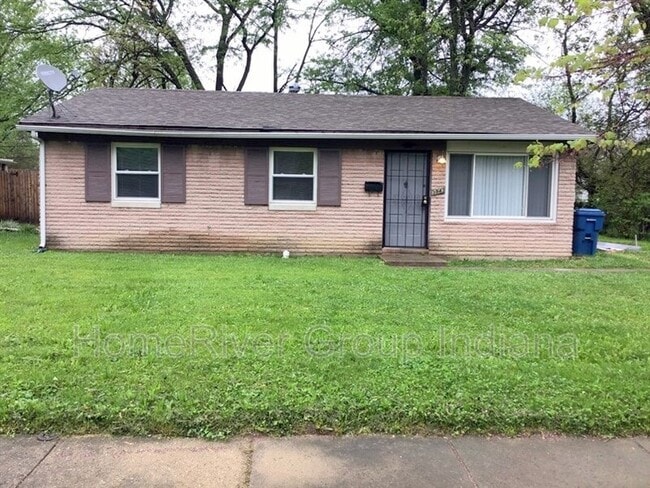 Building Photo - 3943 Richelieu Rd