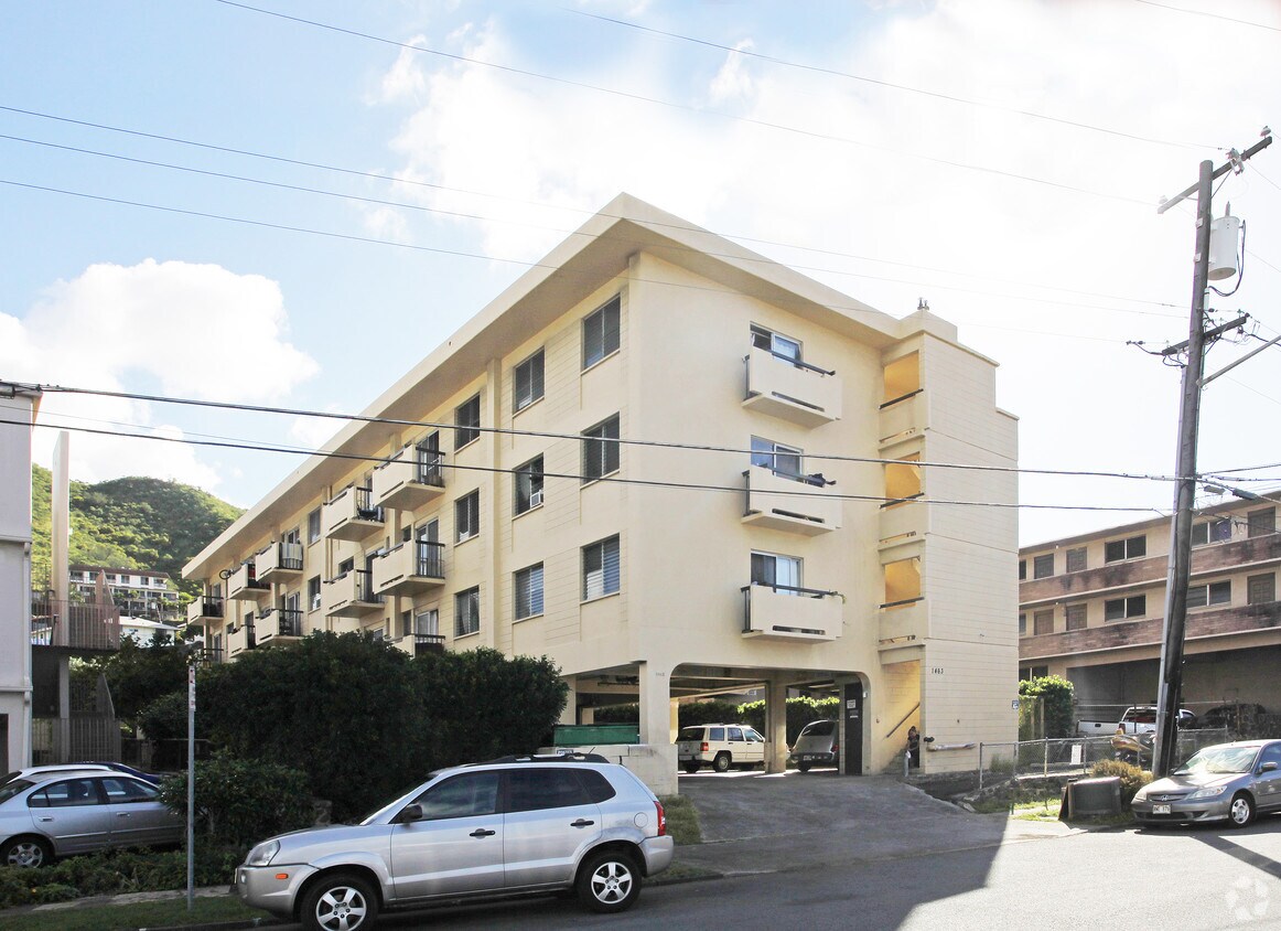 Primary Photo - 1463 Lusitana St