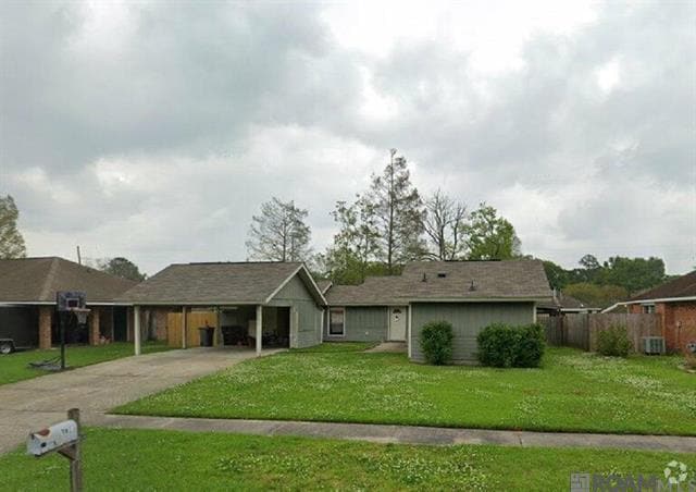 Building Photo - 9863 Hawthorne Dr