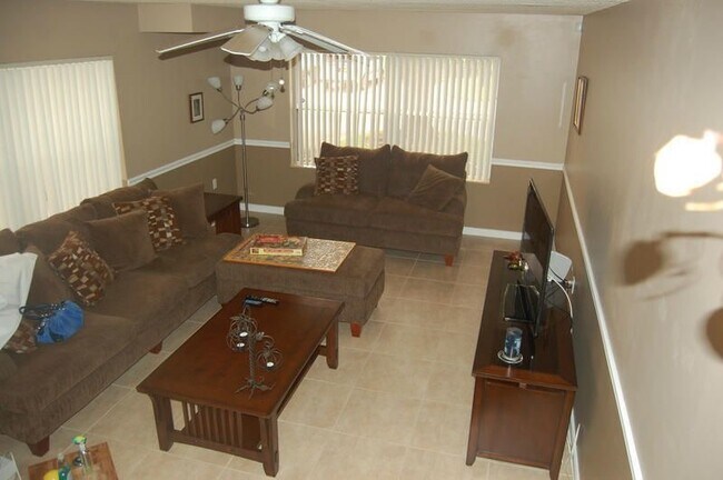 Foto del edificio - 25 Bedford Ct