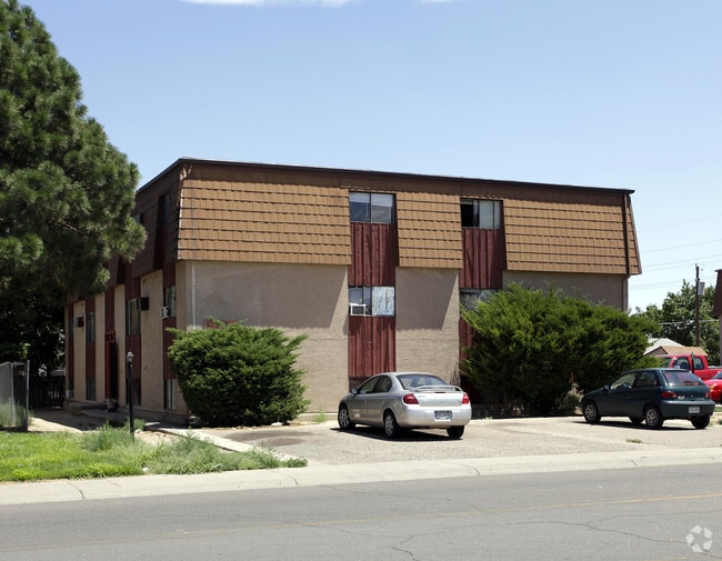 Building Photo - 1930 Vinewood Ln