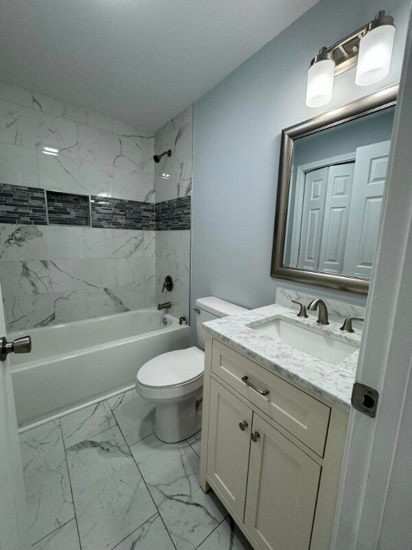 Foto del edificio - 403 73rd Ave N