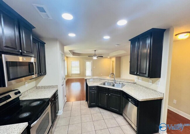 Foto del edificio - 111 Pembridge Ln