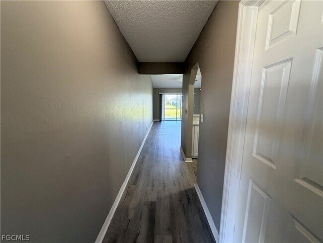 Building Photo - 823 Gleason Pkwy