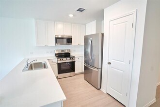 Building Photo - 360 Brannigan Dr