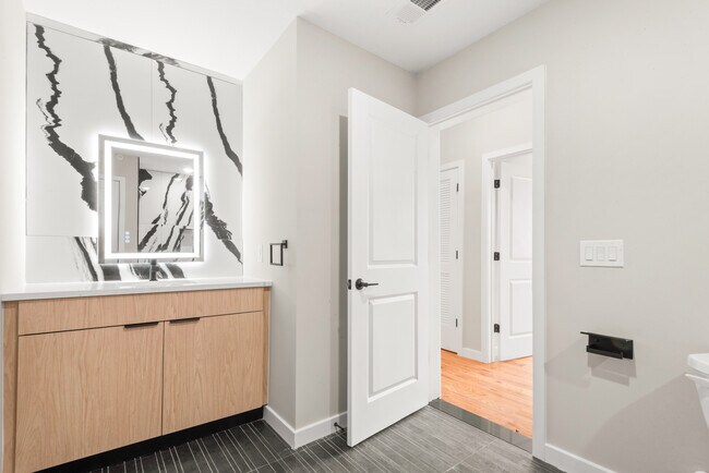 Foto del edificio - 108 Fleming Ave