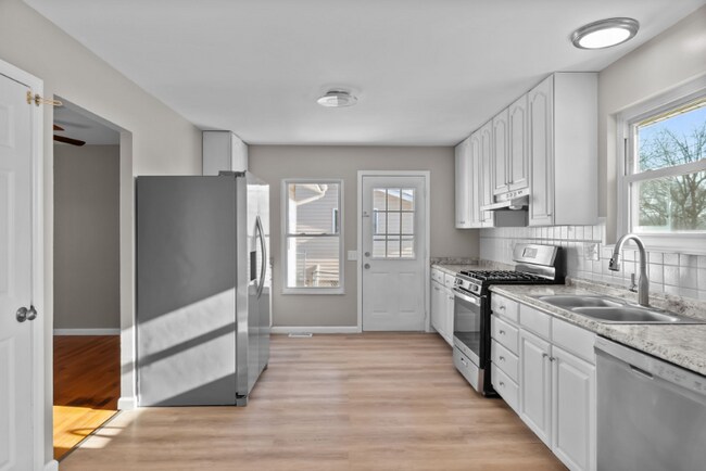 Foto del edificio - 1490 Ranchwood Dr