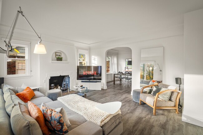 Foto del edificio - 2126 N 50th St
