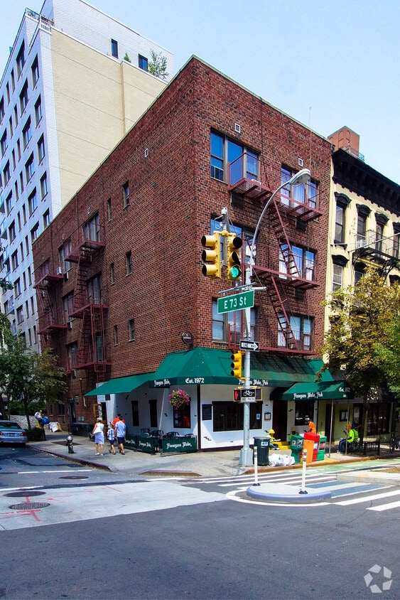 Building Photo - 1361 1st Ave