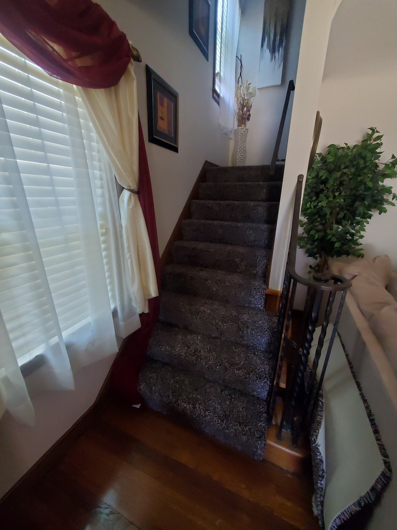 19130 Meredith Ave Euclid, OH 44119 – photo 3