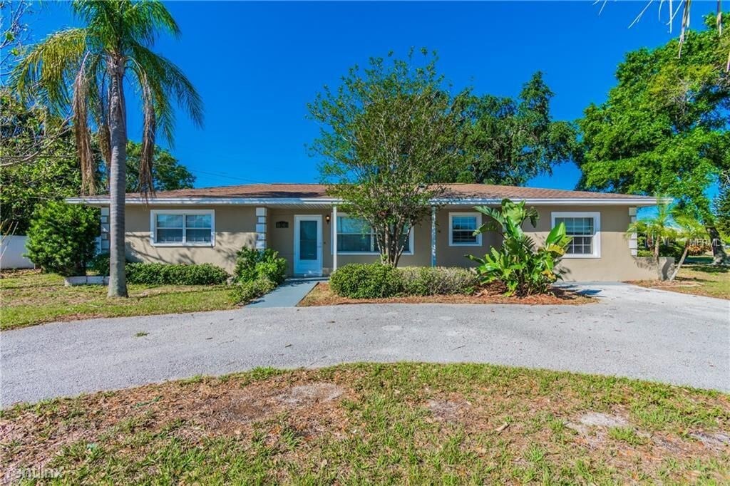 Foto principal - 3 br, 2 bath House - 11318 62nd Ave