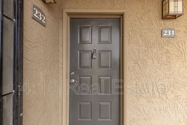 Foto del edificio - 3825 E Camelback Rd.