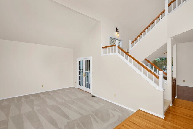 Foto del edificio - Light Filled 4 Bedroom 2.5 Bath Home in Sammamish