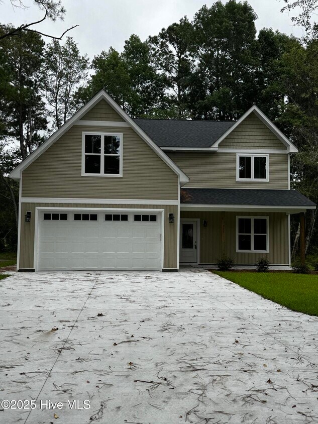 Foto principal - 357 McCabe Rd
