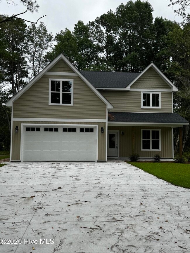 Building Photo - 357 McCabe Rd