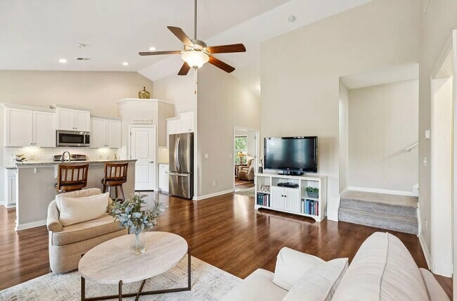 Foto del edificio - 1546 Fishbone Dr