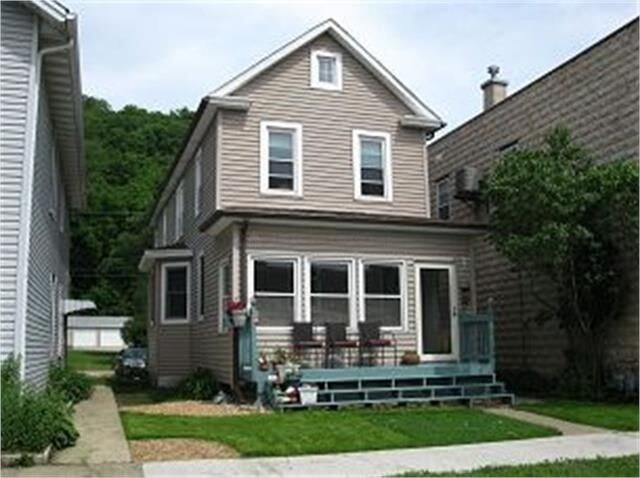 Primary Photo - 2415 Rhomberg Ave