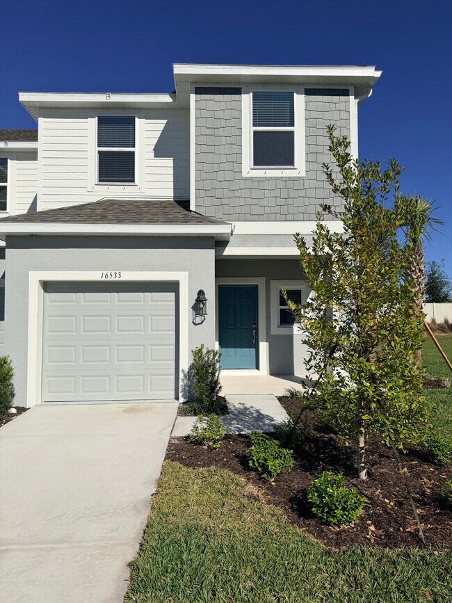 Foto del edificio - 16533 Bergamo Pl