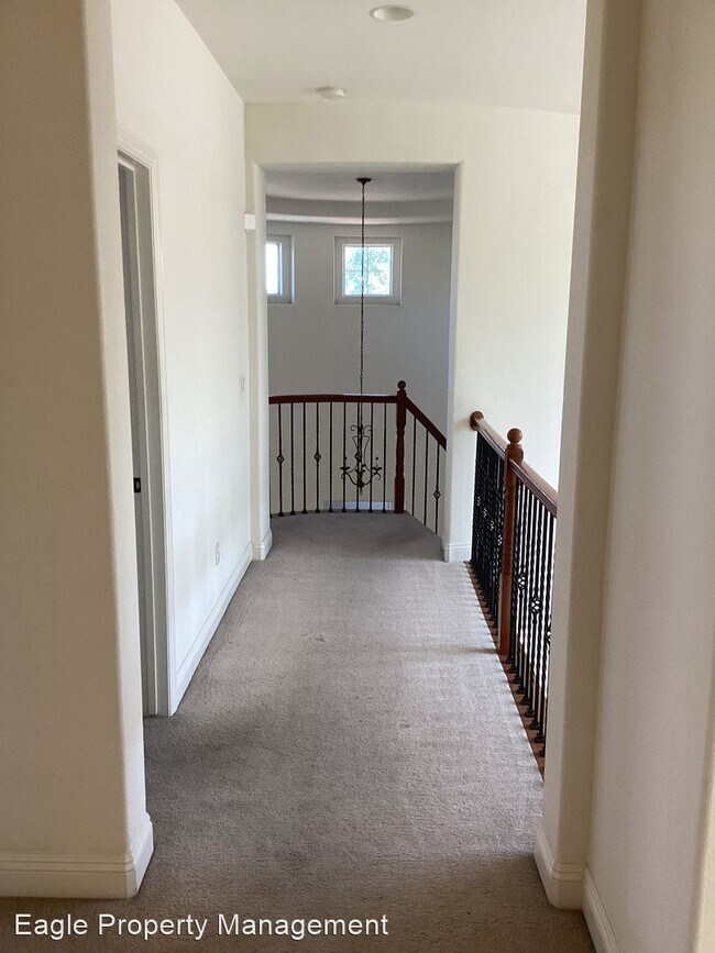 Building Photo - 5 br, 3 bath House - 10184 Porto Moniz Way