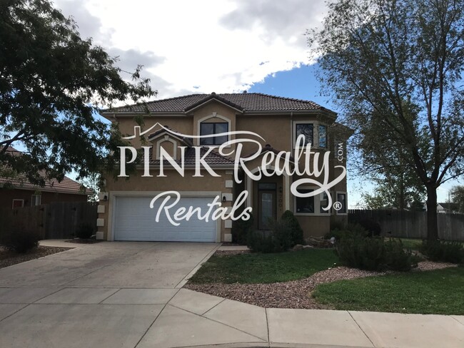 Building Photo - Gorgeous 2-Story Home in Fountain!