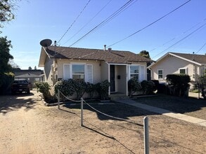 Building Photo - 582-582-582-582 McIntosh St