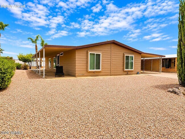 Foto del edificio - 9317 E Cactus Ln S