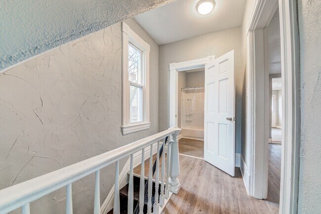 Foto del edificio - 744 Proctor Wy