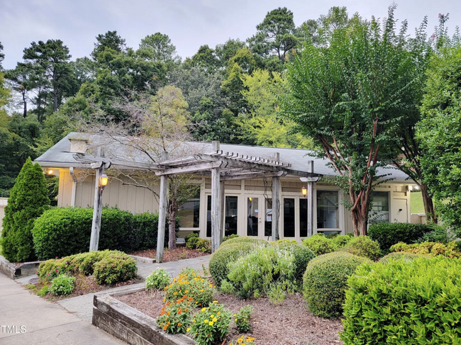 Office and Laundry Facility - 500 Umstead Dr