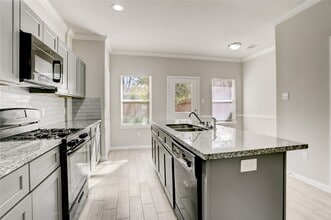 Building Photo - 1045 Marcolin St