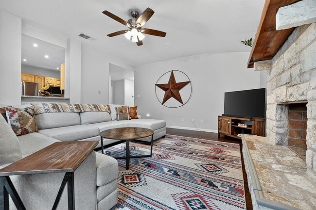 Foto del edificio - 14906 Foy Dr