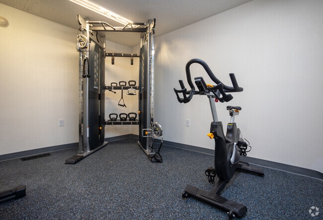 Fitness Center - Vivo Living Charlotte University