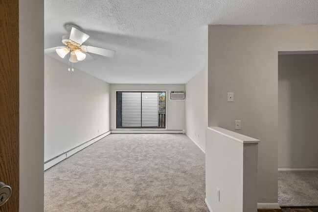 Foto del edificio - 7268 72nd Ln N