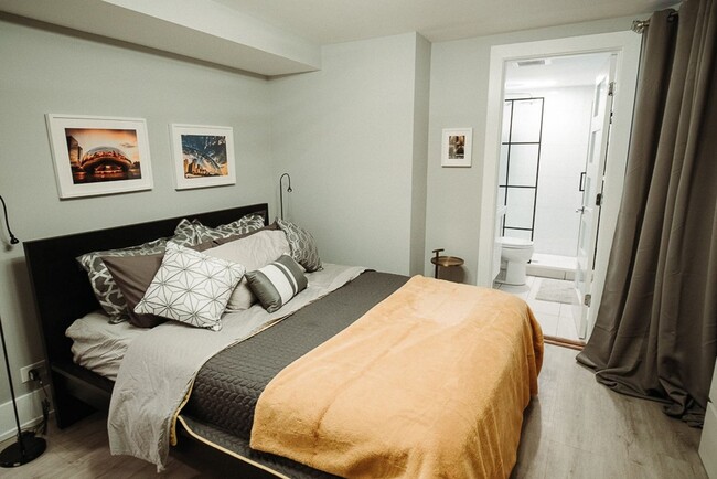 Foto del edificio - Recently Rehabbed 3 Bed 2 Bath in Great Wi...