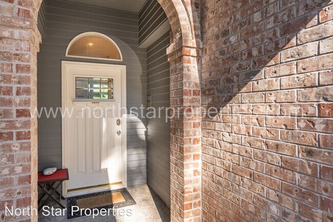 Building Photo - 3 br, 2.5 bath House - 975 Southshore Blvd