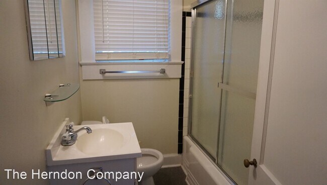 Building Photo - 2 br, 1 bath House - 104 E. Alden Avenue