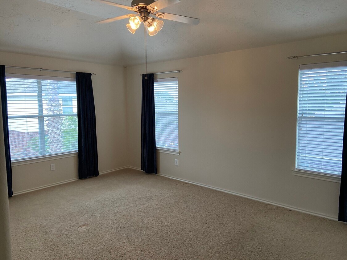 Primary Photo - 18011 Rustic Brook Ct