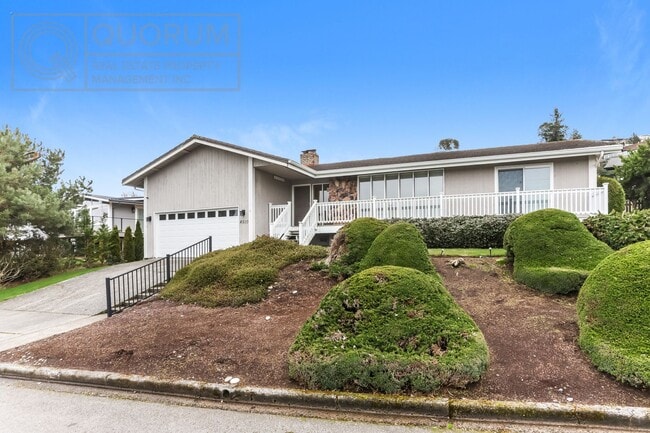 Beautiful 4 Bed 2 Bath House - Beautiful 4 Bed 2 Bath House